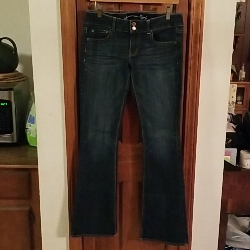 Women's American Eagle stretch size 6 jeans